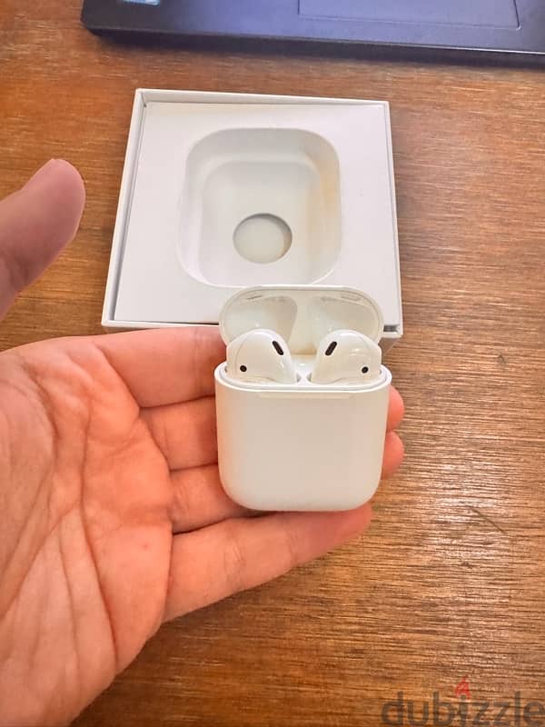 Apple AirPods 2nd generation 3