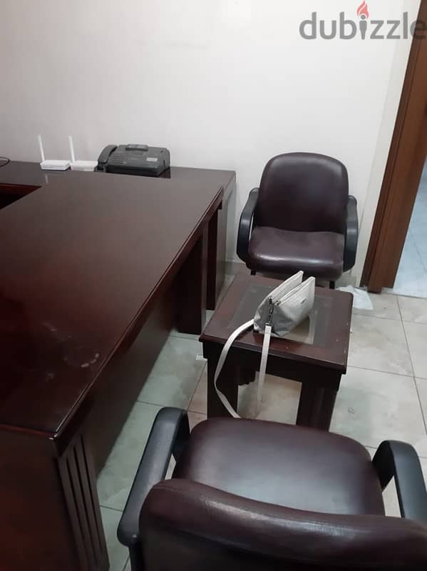 Office Desk + Chairs 8