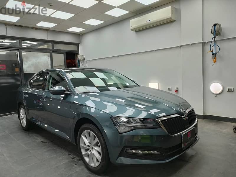 Skoda Superb 2022 1