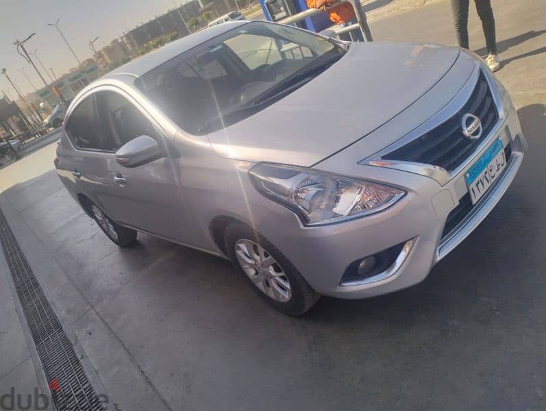 Nissan Sunny 2020 10