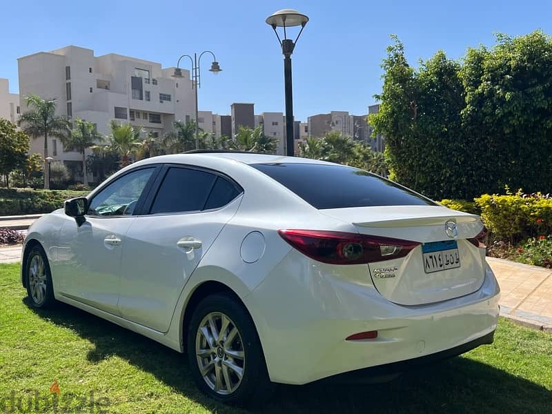 Mazda 3 2015 top line مازدا فابريكه حاله الزيرو 11