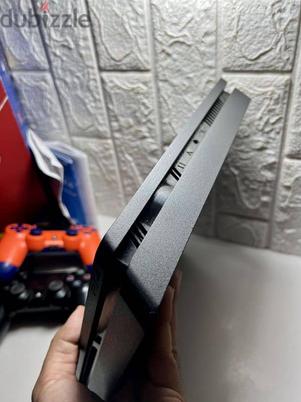 ps4 slim 1TB 1