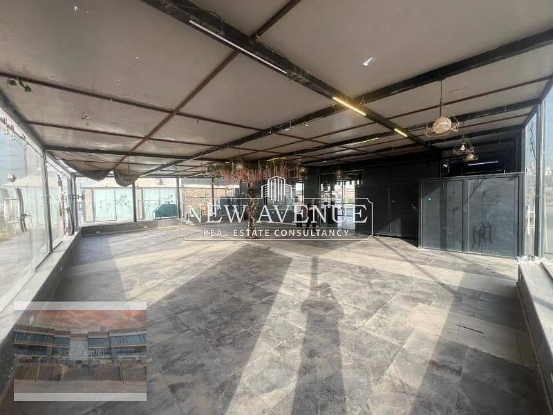 Retail 110 sqm indoor with 270 sqm outdoor in City Park 3