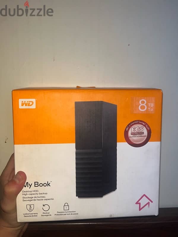 Logitech Brio 4K Stream Edition And Hard WB My book 8TB 1