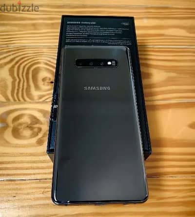 Samsung S10+ 512 gb with box