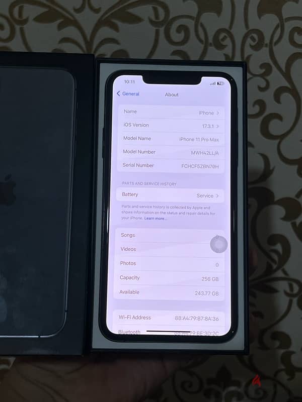 iPhone 11 Pro Max 256gb ايفون ١١ برو ماكس 5