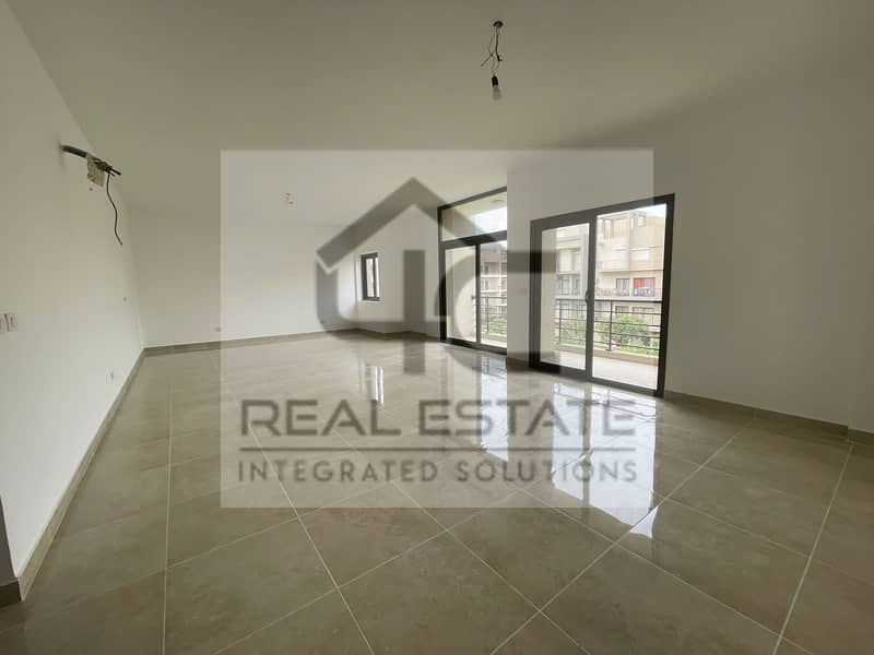 With the lowest down payment on the ceremony, Fifth Settlement, a finished apartment with air conditioners, 132 square meters 9