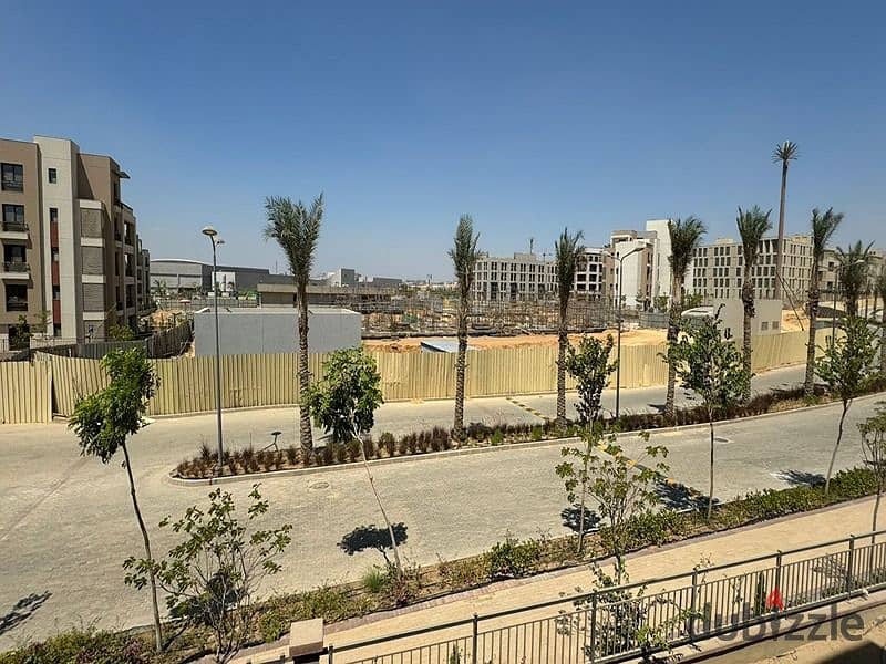 Amazing Apartment  156m  at  District 5  New Cairo    Landscape View 2