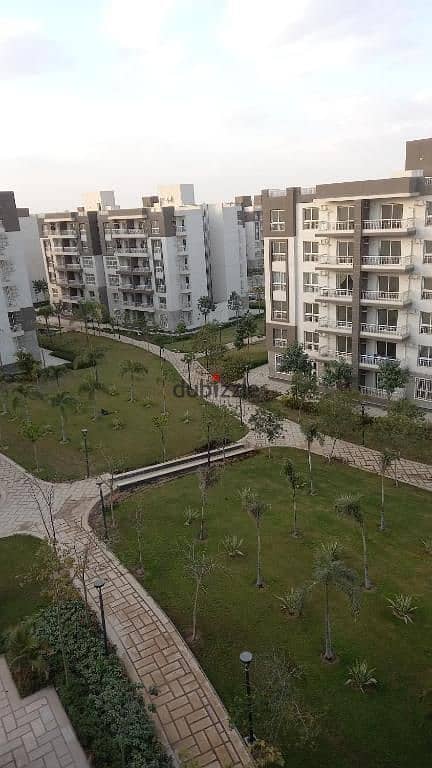 Quick sale opportunity in the best groups in Madinaty B12, immediate delivery, old reservation 12/2022, ground floor with garden, garden view 7