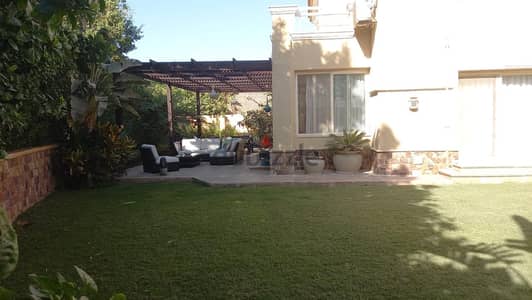 Furnished, huge private garden, modern, high quality finishing, open