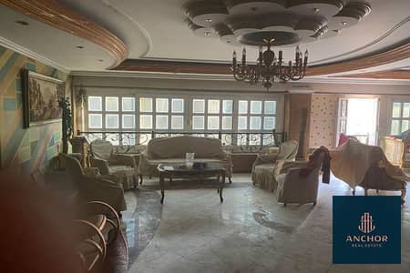 Ready to Move Apartment with American-Style Finishing and Marble Floor Located in a Central Spot Near Abbas Al-Akkad Street and Genena Mall