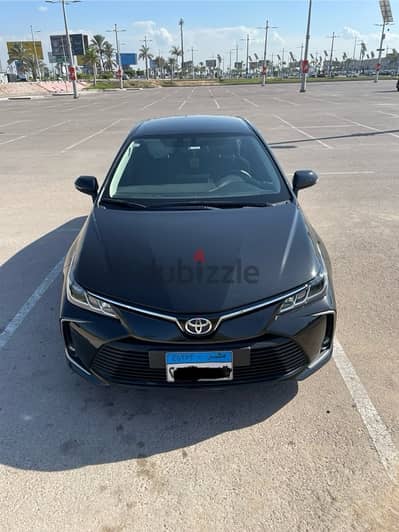 Toyota Corolla 2021 ٦ الف كيلو فقط فئة ثانية وكيل كسر زيرو