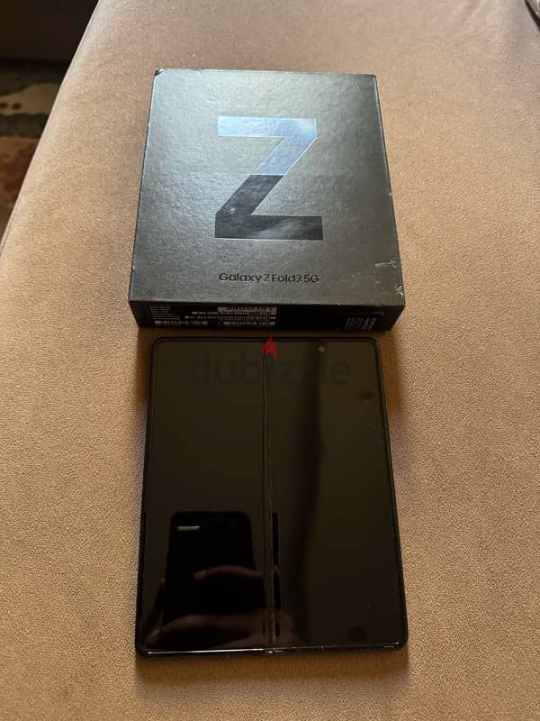 Samsung Galaxy Z fold 3 6