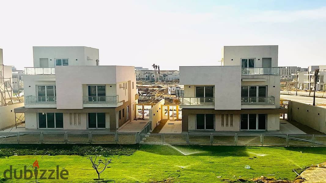 تاون هاوس كورنر ريسيل على الclub house استلام فوري في كمبوند المقصد  Al Maqsad Compound 3