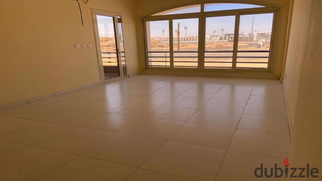 townhouse Corner for sale view club house ready to move in Al Maqsad Compound 9