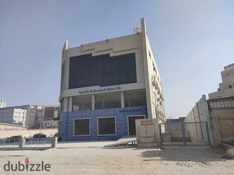 lease to own Administrative and commercial building for sale in a privileged location on Maadi Circle, Zahraa El Maadi area, close to all major axes. 1