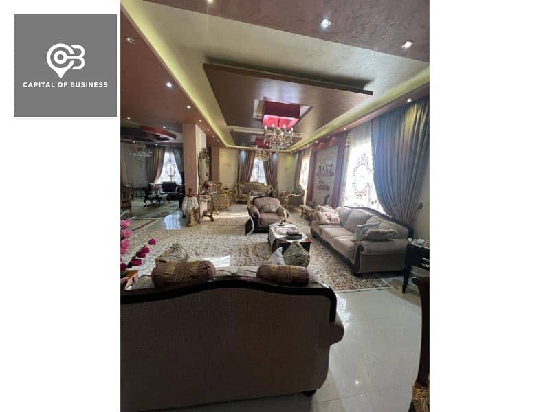 Villa for sale in Zahrat El Tagamoa Compound from the owner, 7 rooms, garden view and swimming pool 2