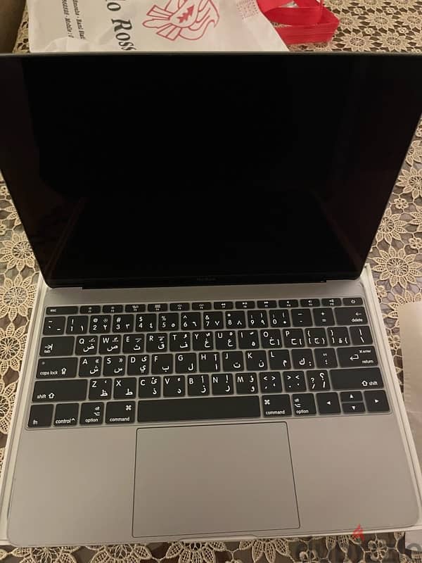 Apple Macbook - Ram 8 GB - 512GB Storage بحاله الزيرو لم يستخدم 5