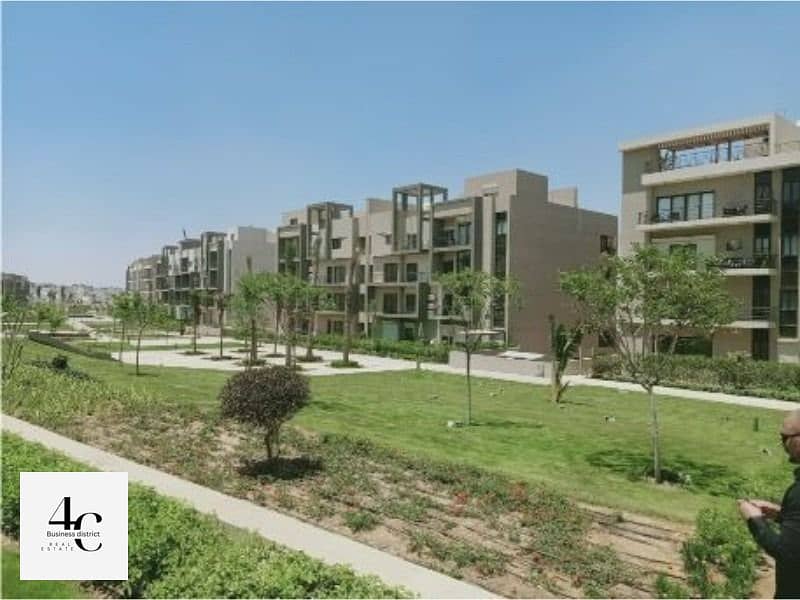 Lowest down payment Apartment 158m roof 60m north direction fully finished with Acs view landscape in al marasem fifth square new cairo 1