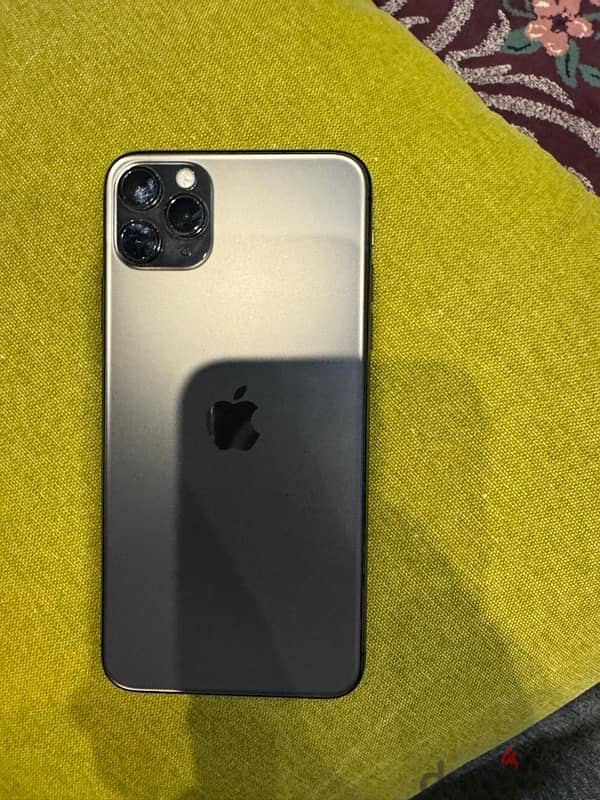 iphone 11 pro max 2