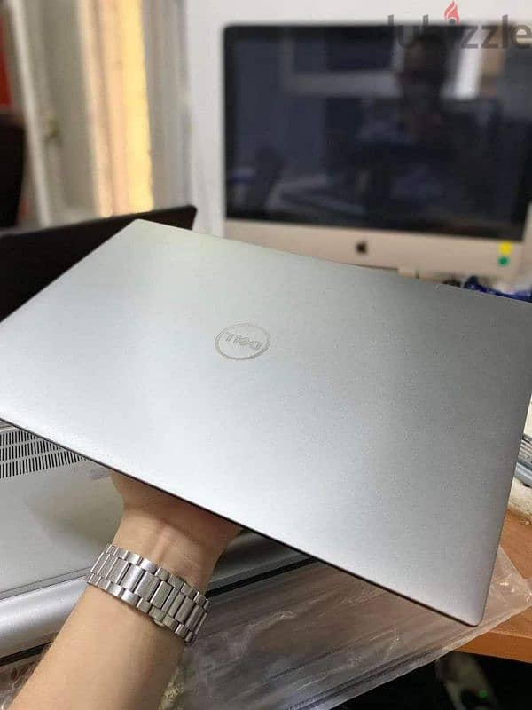 DELL precision5560 1