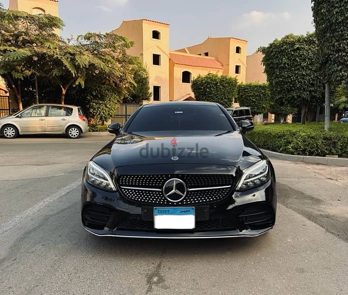 c180 coupe 2019 Amg 8