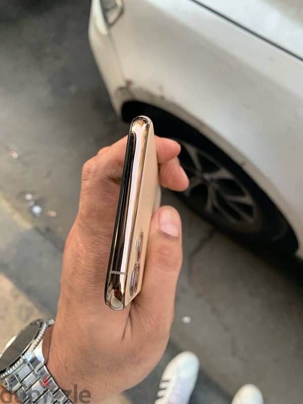 Iphone 11 ProMax 3