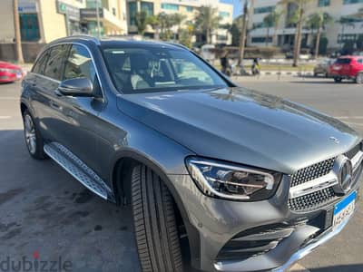 بسعر تجارى لسرعة البيع GLC300 E 4 Matic AMG MODEL 2022