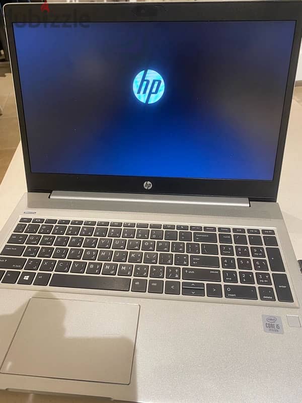 لابتوب hp core i5 جيل ١٠ slim معاه علبتة 1