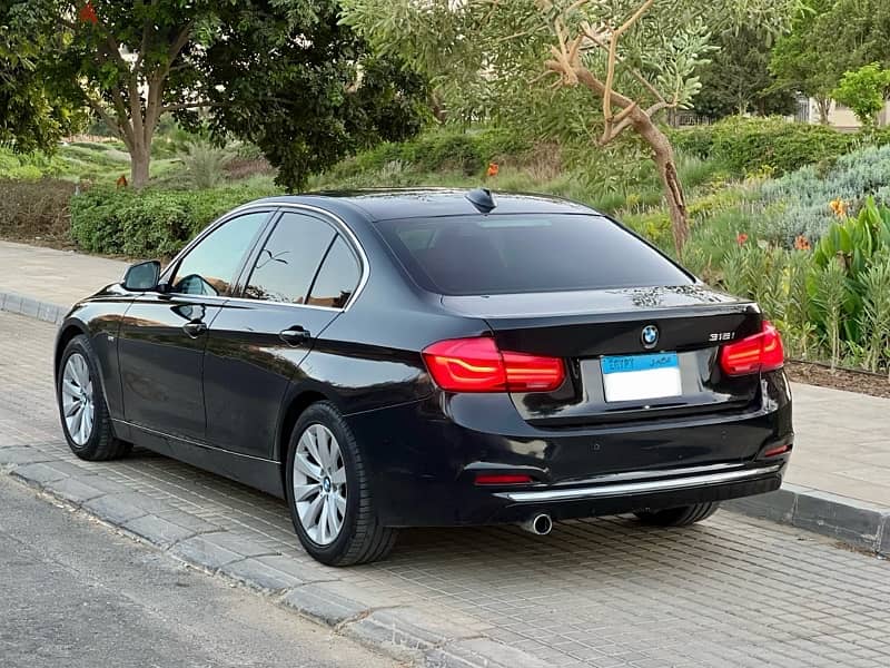 BMW 318 2017 6