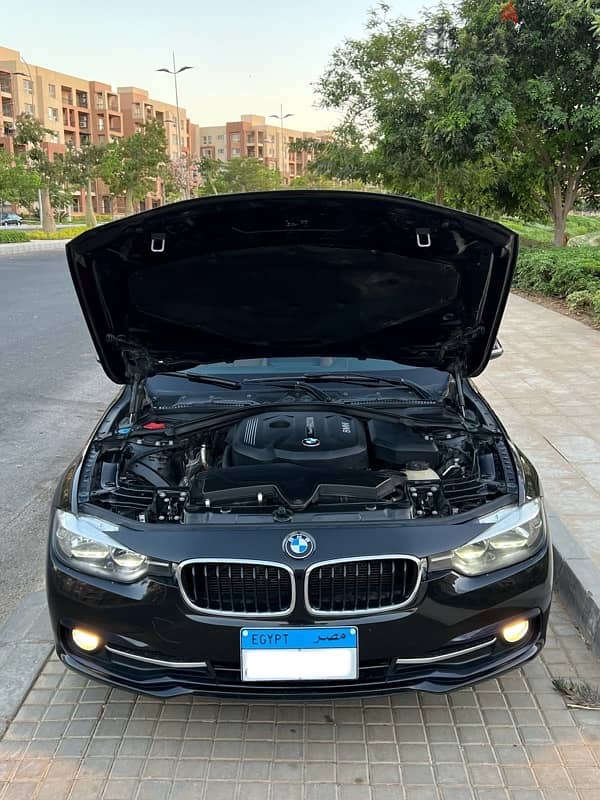 BMW 318 2017 10