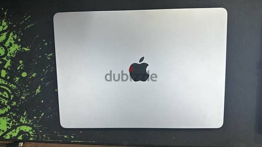 Apple Macbook Air M2 512GB Like New