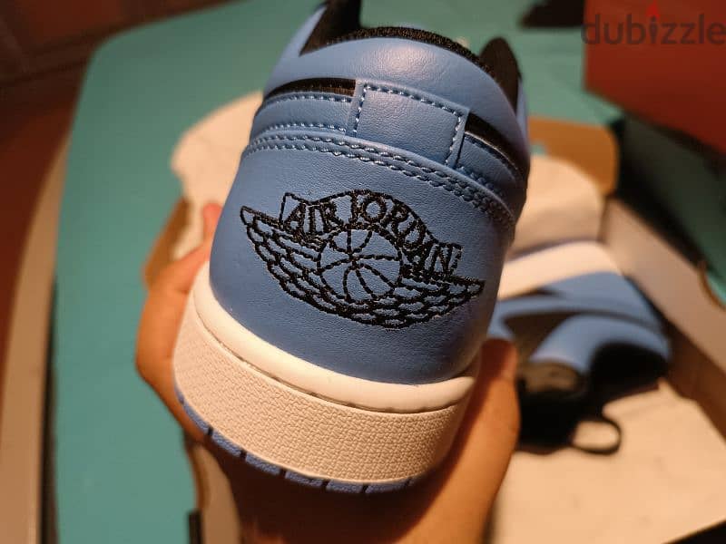 Air Jordan 1 low - Black university blue 4