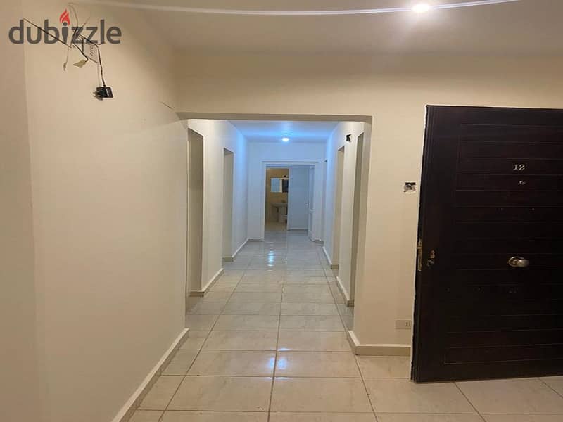 In Madinaty, a vacant apartment for rent, area of ​​205 square meters, view garden, in front of Metro Market and El-Ezaby Pharmacy, steps to Open Air 1