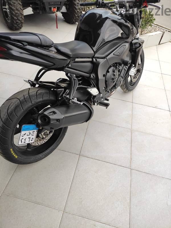 Yamaha FZ1 1