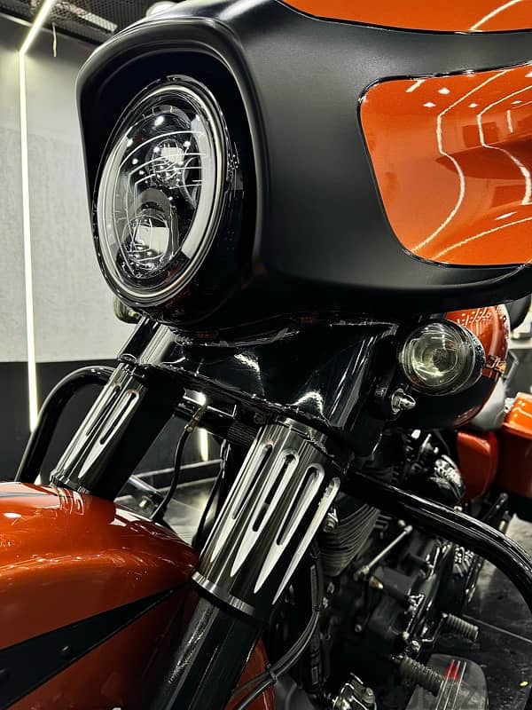 Harley Davidson Street Glide Special 1