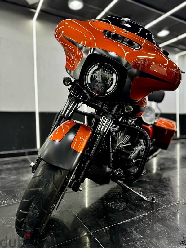 Harley Davidson Street Glide Special 8