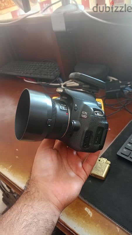 Canon 700d + 50 mm flash 520 للبيع تم تنزيل السعر لسرعة البيع 3