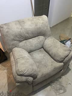 Lazy Boy recliner grey chair in good condition. 0