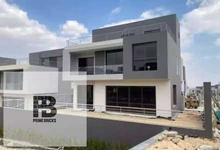 Twin house villa for sale in El Patio Casa, ready for delivery in El Shorouk, with installments over 5 years