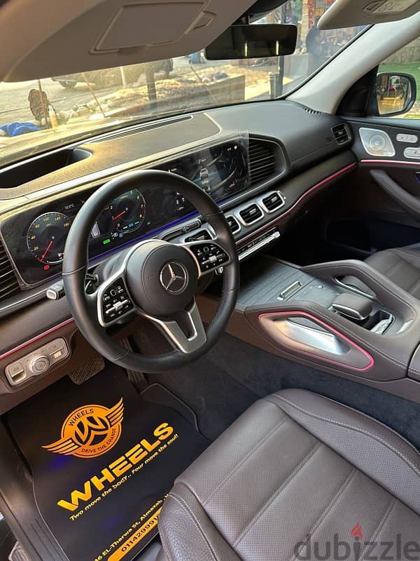 Mercedes-Benz GLE-Class 2023 كسر زيرو 3