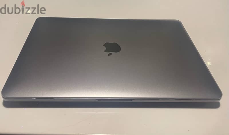 Apple MacBook Pro 13 inch i5- 8 ram 128 hd 2019 Touch Bar 1