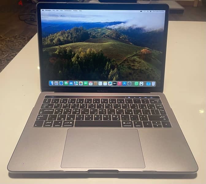 Apple MacBook Pro 13 inch i5- 8 ram 128 hd 2019 Touch Bar 2