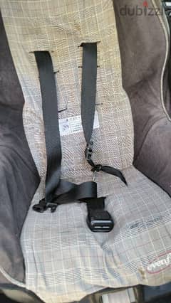 car seat 0