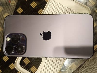 Iphone 14pro max 256 بحاله ممتازه جدا معاه العلبه