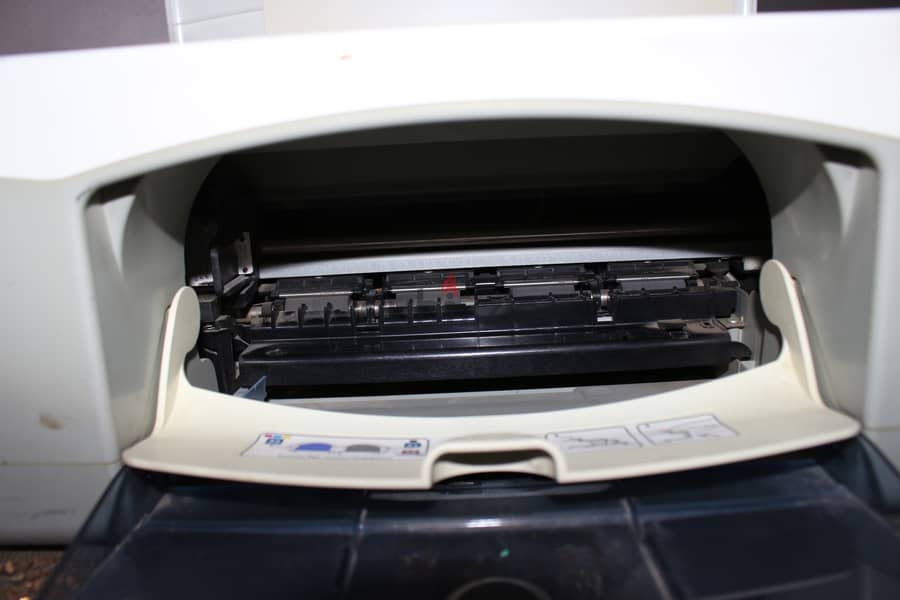 HP Deskjet f380 2