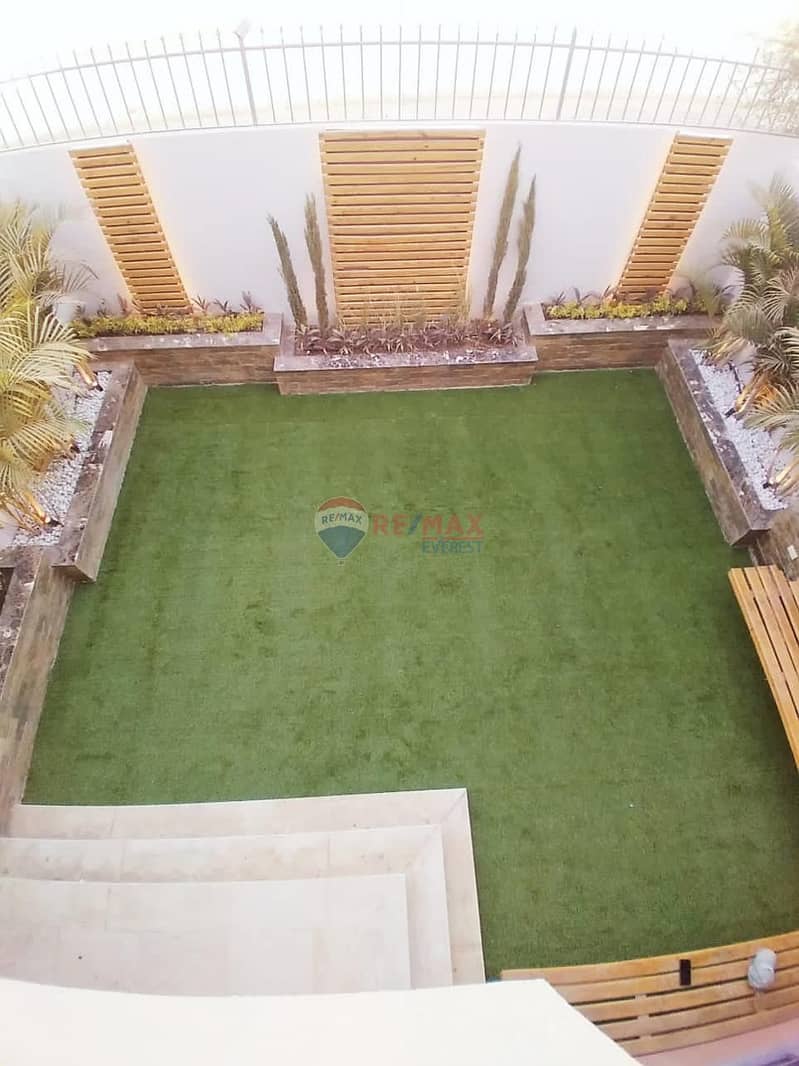 Middle townhouse for sale in Al Reem Residence 20