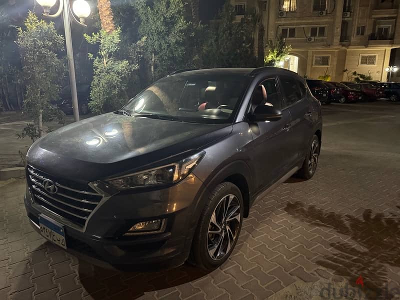 Hyundai Tucson 2019 1.6T - Red Floor 2