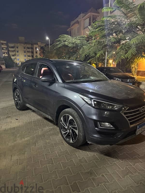 Hyundai Tucson 2019 1.6T - Red Floor 4