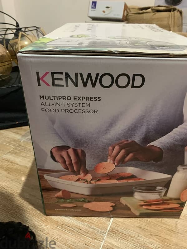 Kenwood MultiproExpressFoodProcessor, 3 Liter 1000 Watt, - FDP65.880SI 5